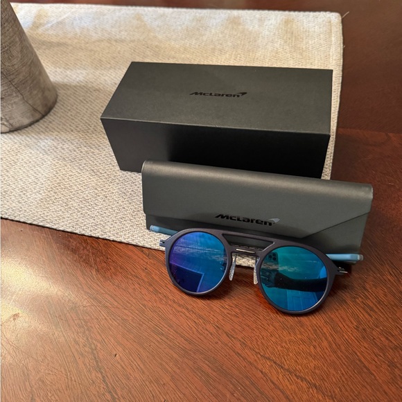 authentic McLaren sunglasses. - Picture 1 of 3
